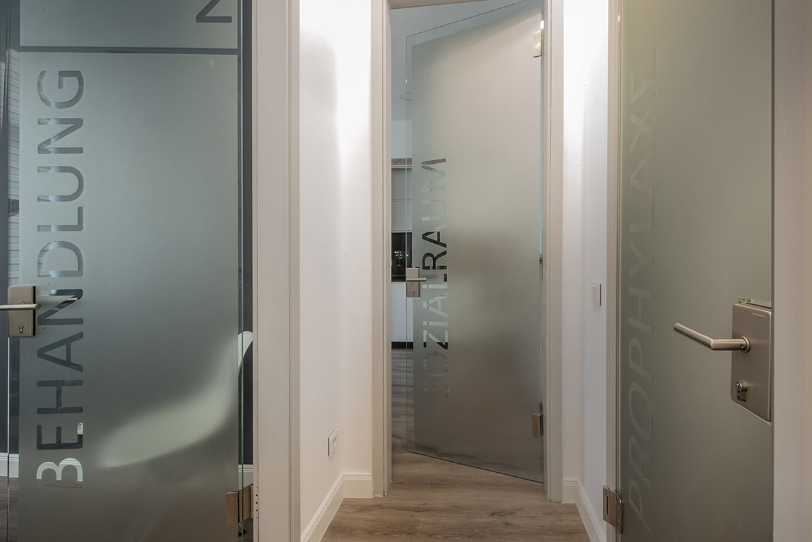 Zahnarztpraxis Memisi Aachen – Praxiseinblick